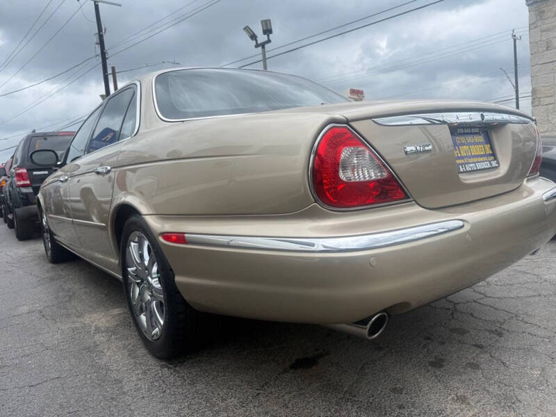 jaguar xj series 2004 SAJWA71C64SG21525 image jaguar xj series 2004 SAJWA71C64SG21525 image